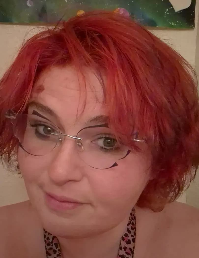 competitor qELJk
