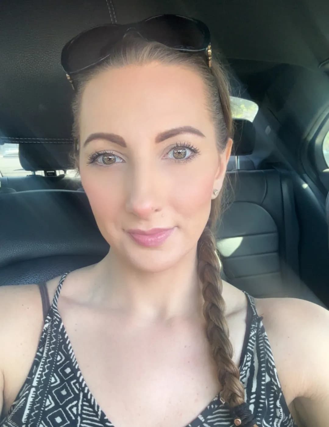 Nicole image