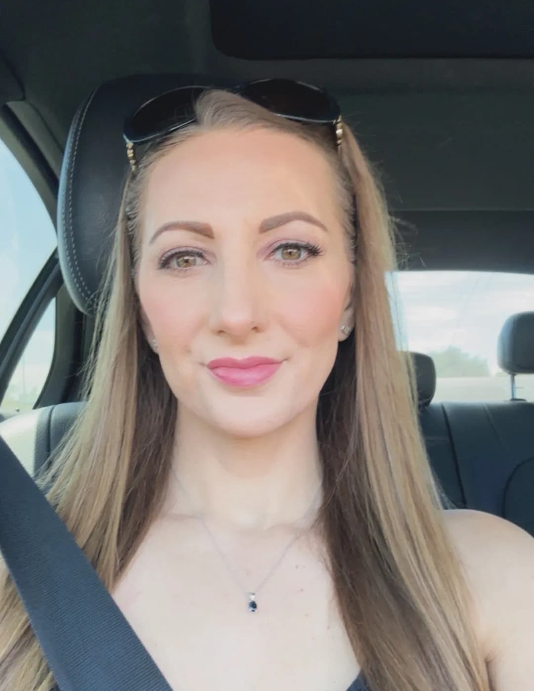 Nicole image