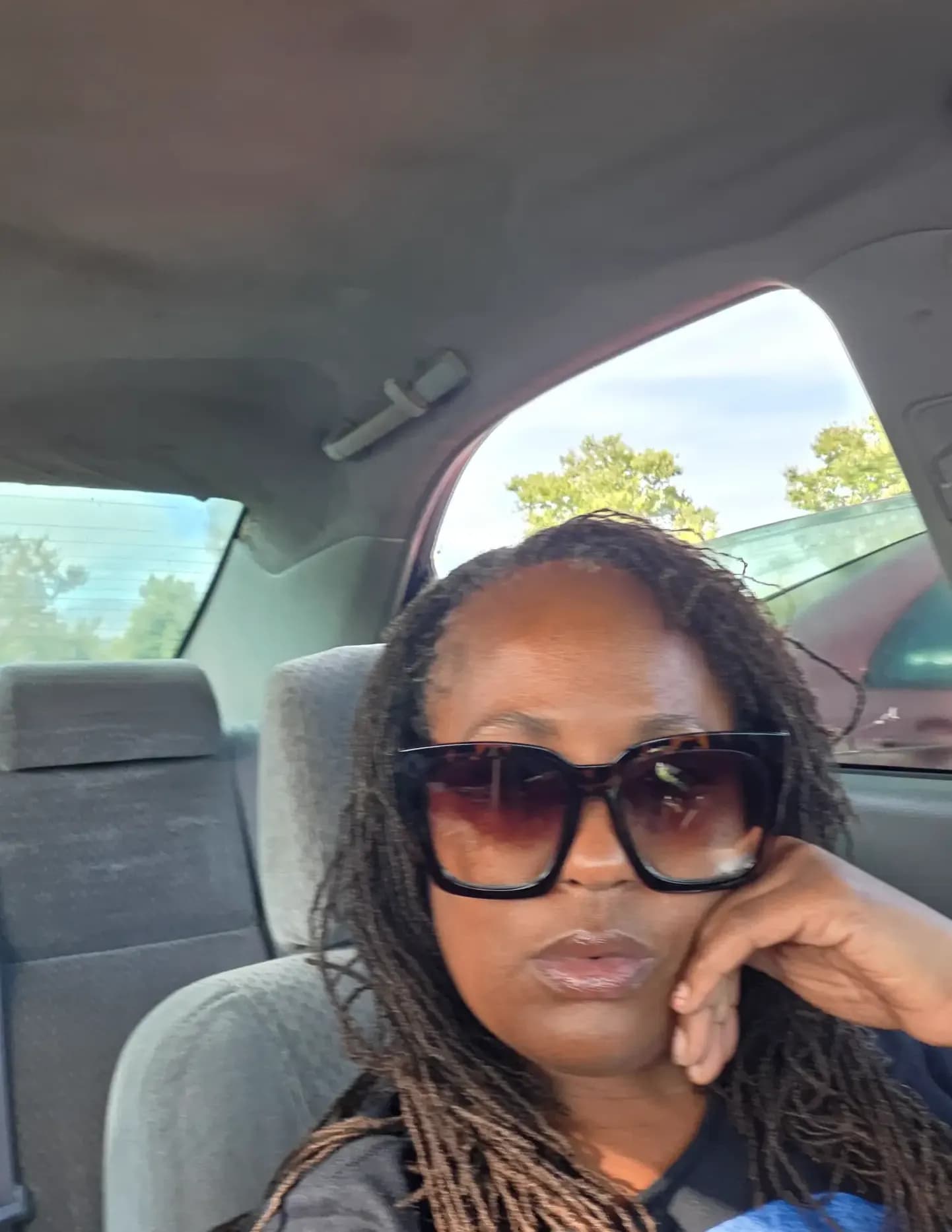 Noni Thompson image
