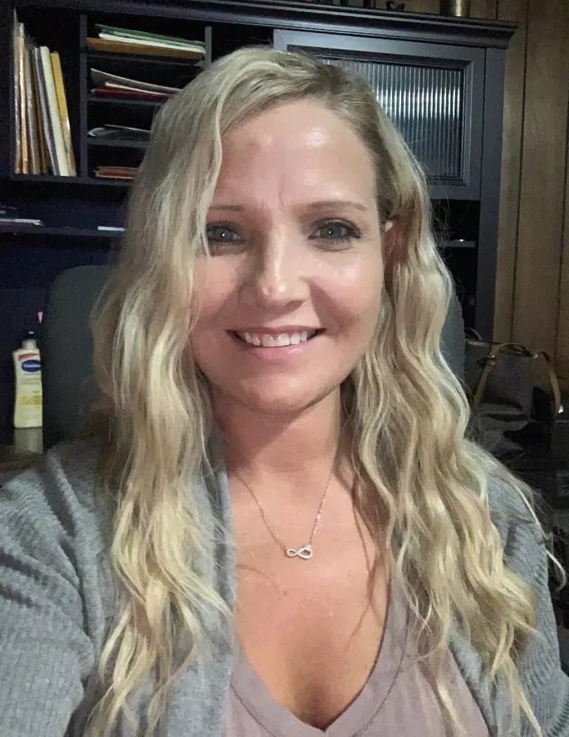Kelly Stevens image
