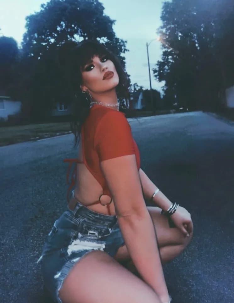 Kelsey Hetzler image
