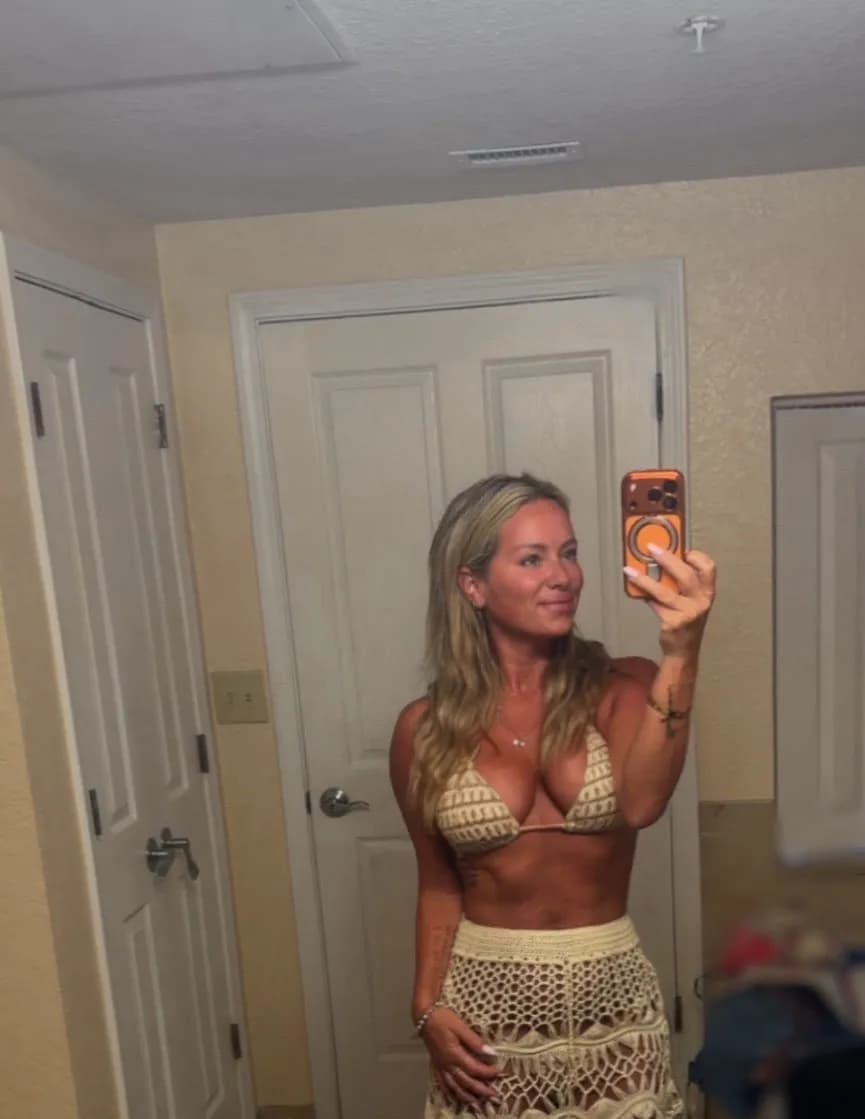 Christina S. image