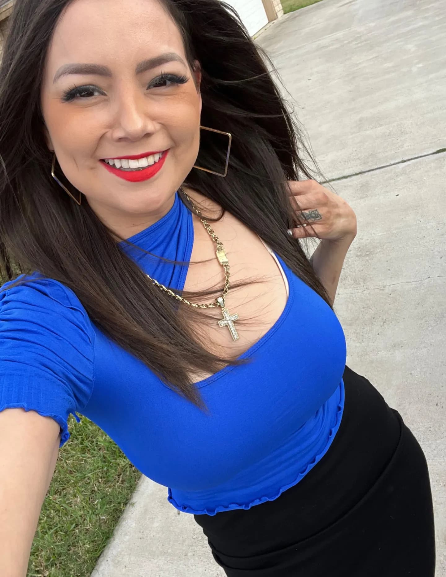 Mónica Joann Flores image