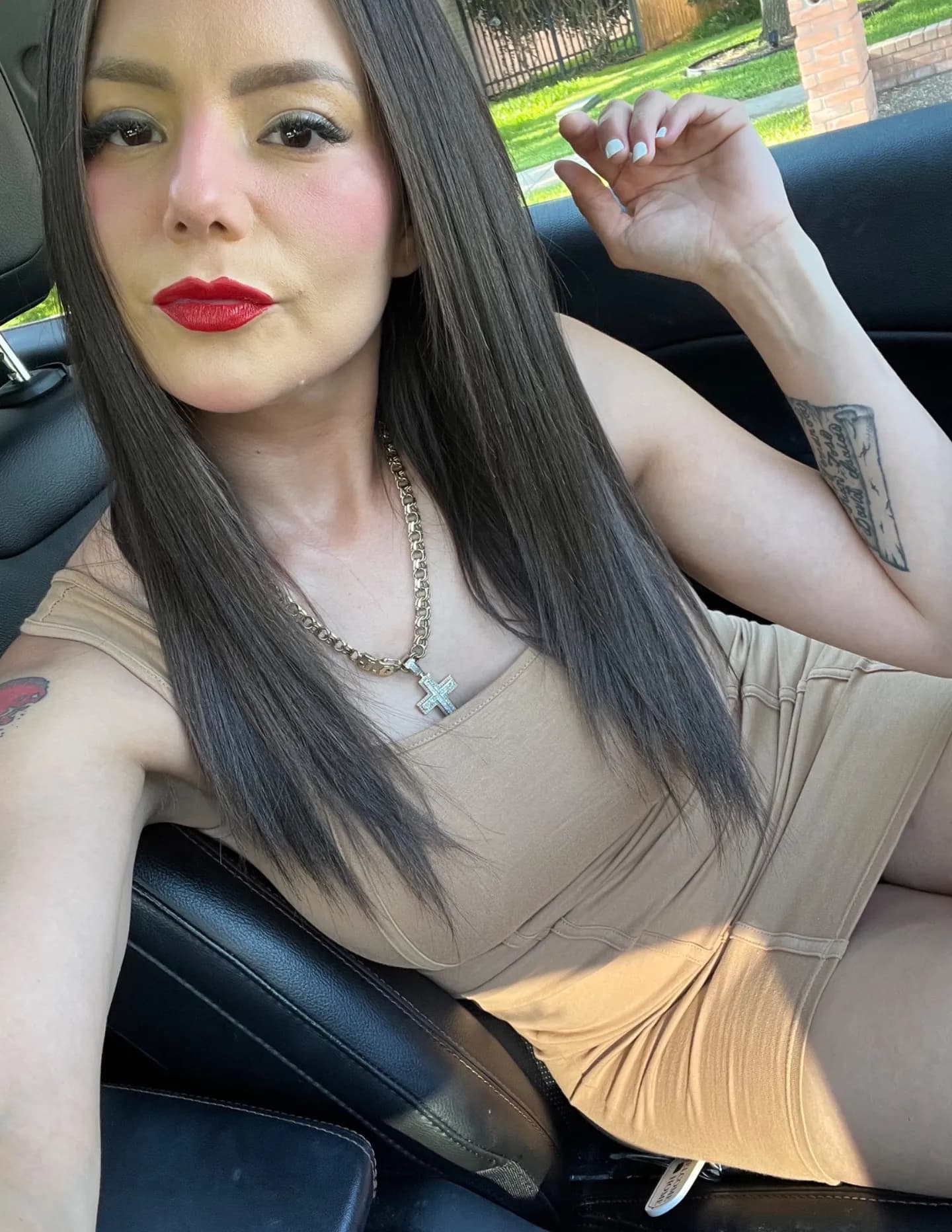 Mónica Joann Flores image