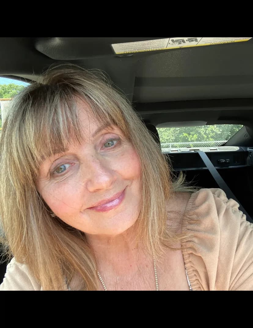 Patty Oliverio image
