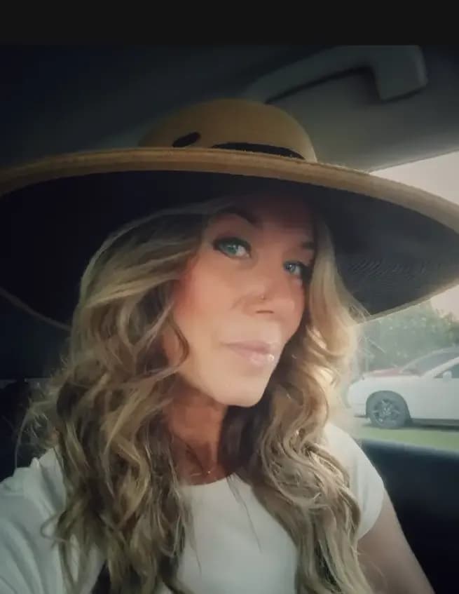 Jennifer Berger image