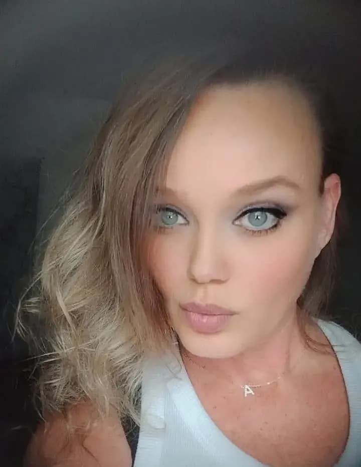Amanda Coy image