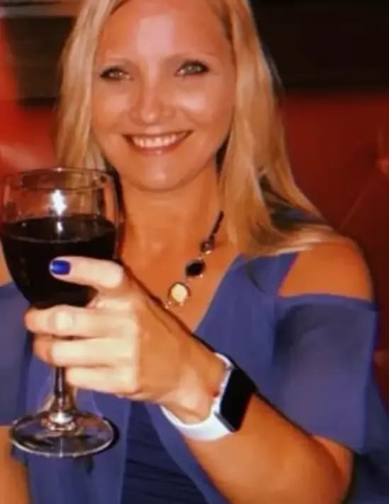 Kelly Stevens image