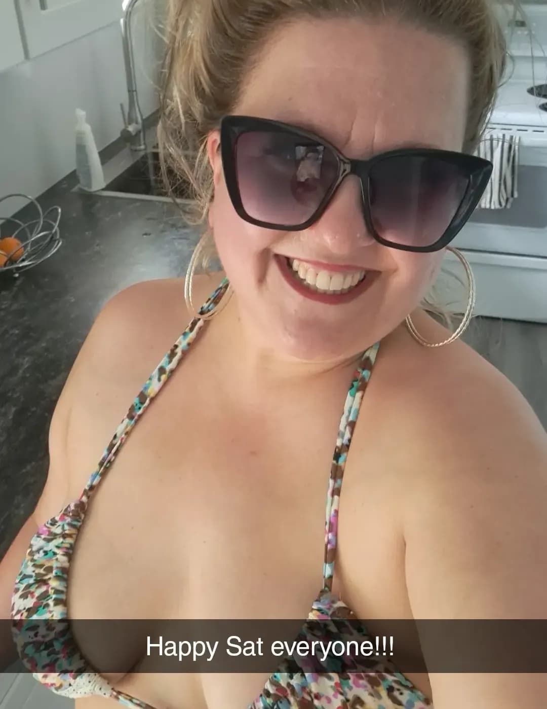 Amy Marie😘🥰♉️ 😎💋❤️🤟🤘🇨🇦🍾🍷 image