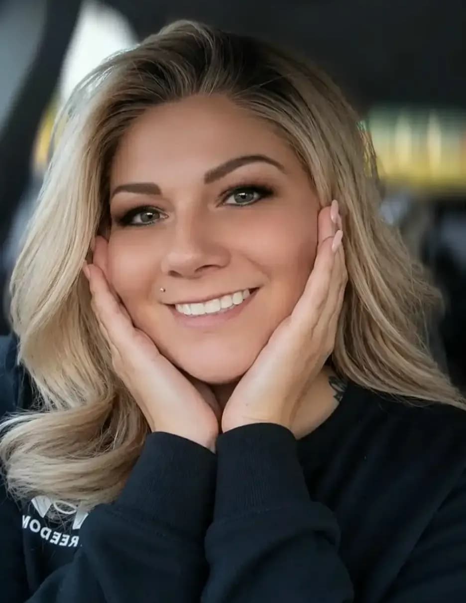 Stevie Marie image