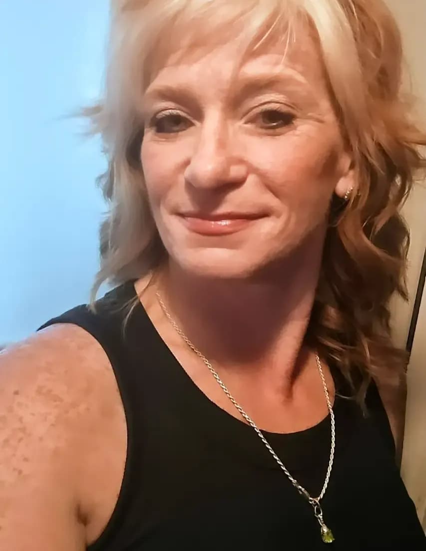 Jennifer Christmas image