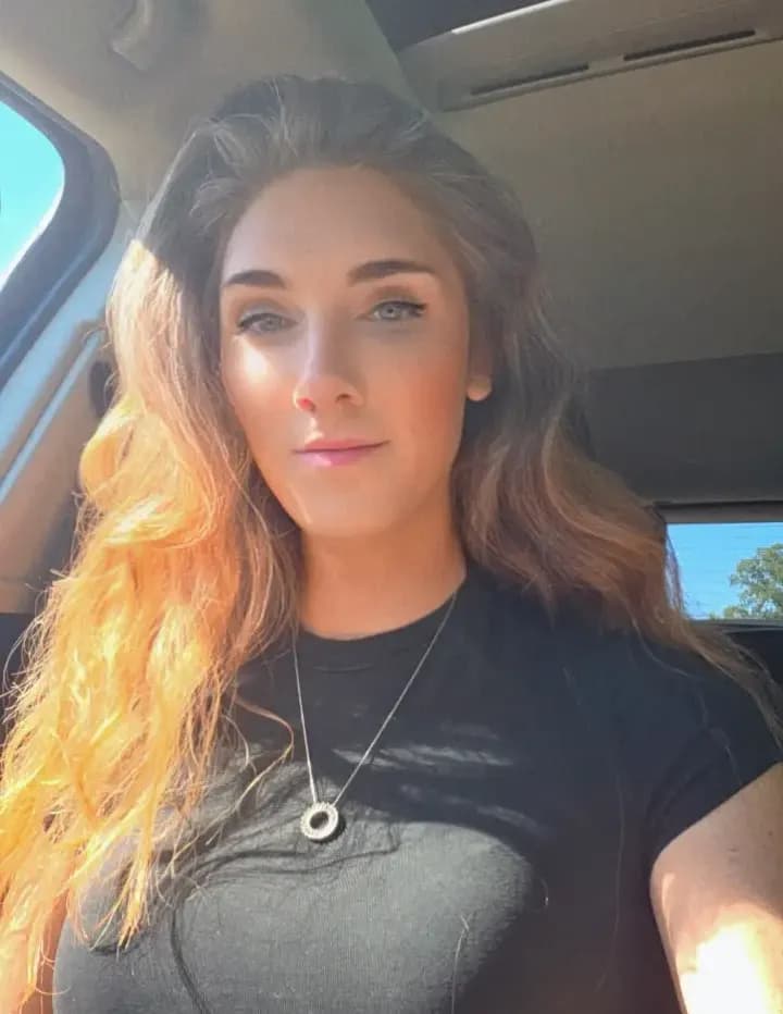 Elena Rose image
