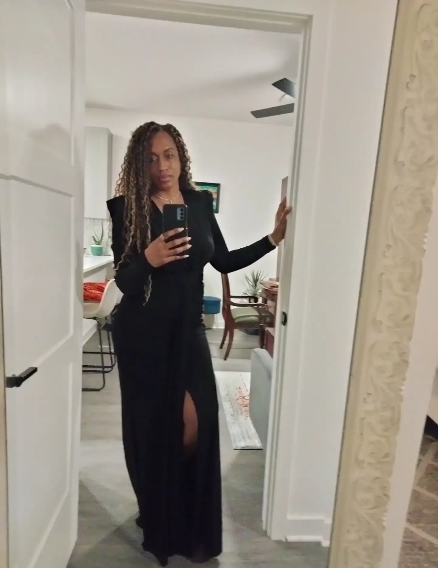 Natasha J image
