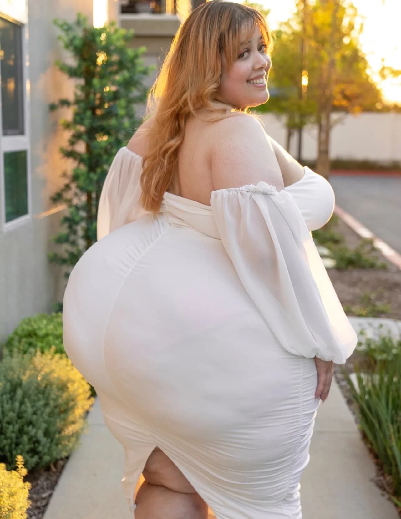 Lynn Rodriguez image