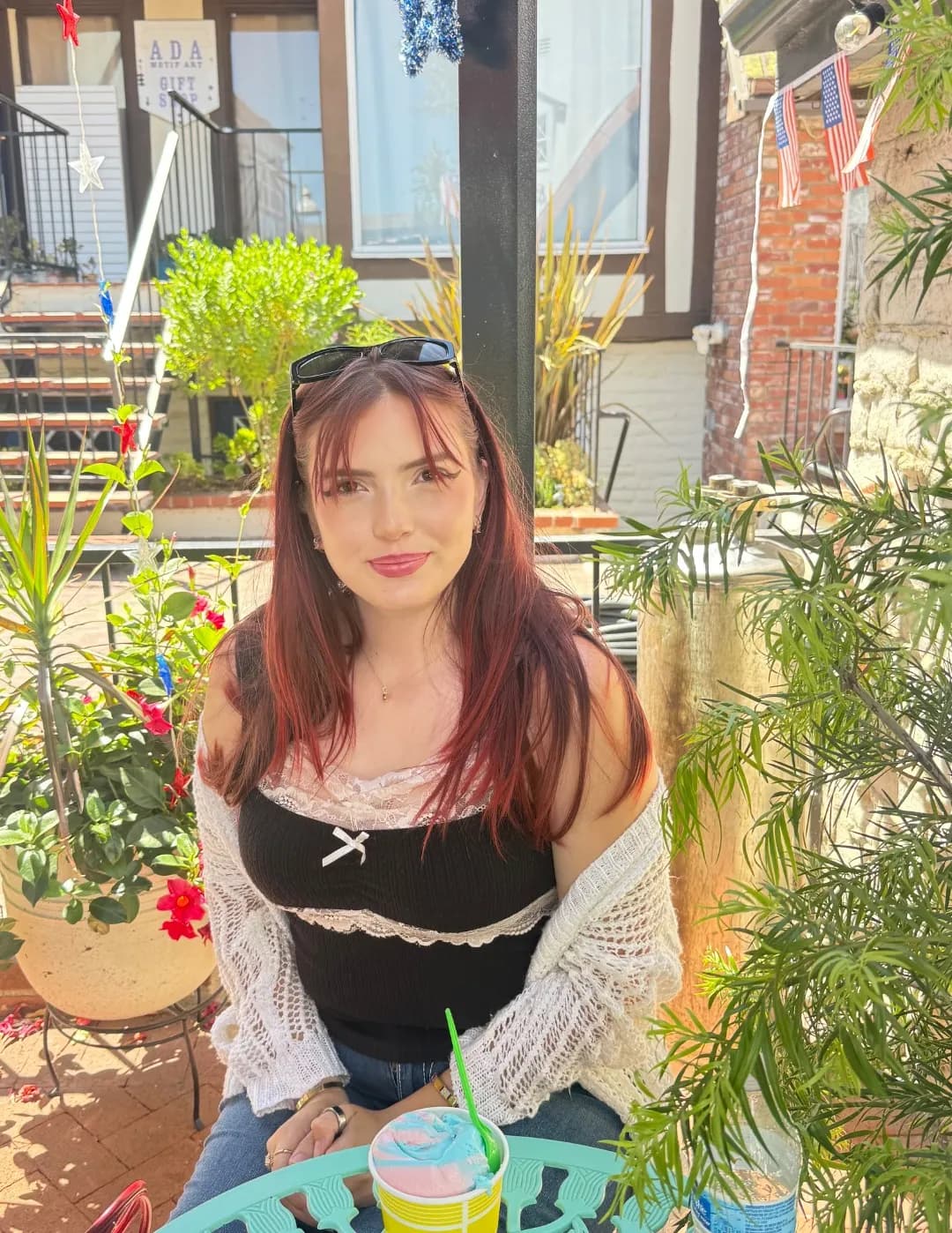 Lilli R image