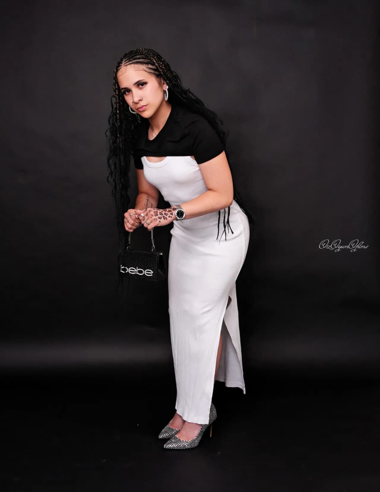 competitor vYJGq