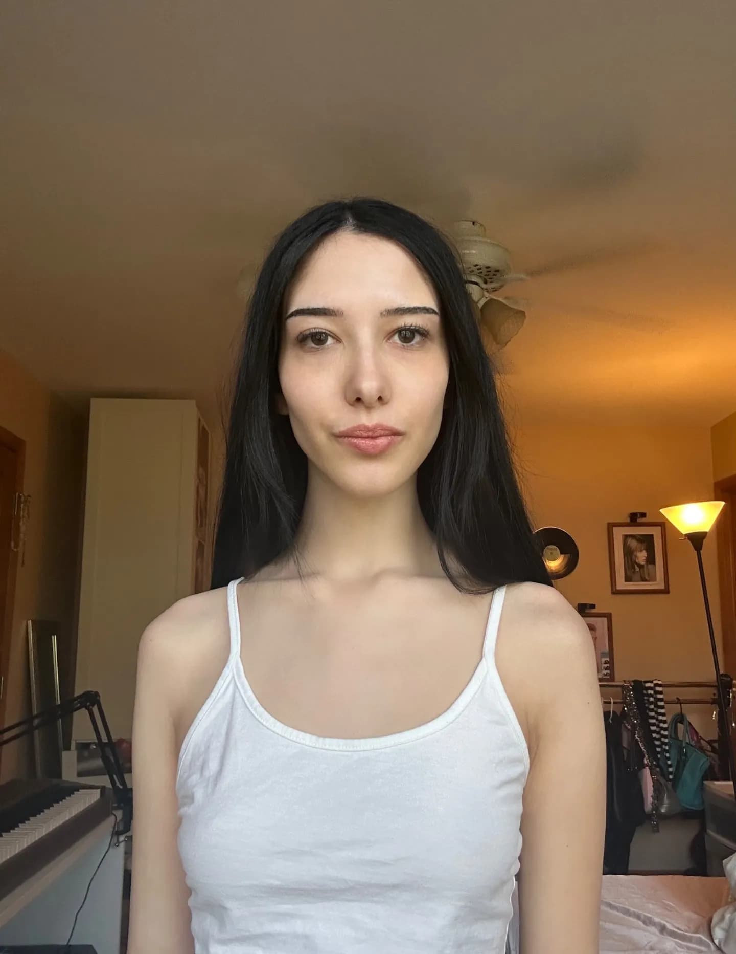 competitor L8Djj