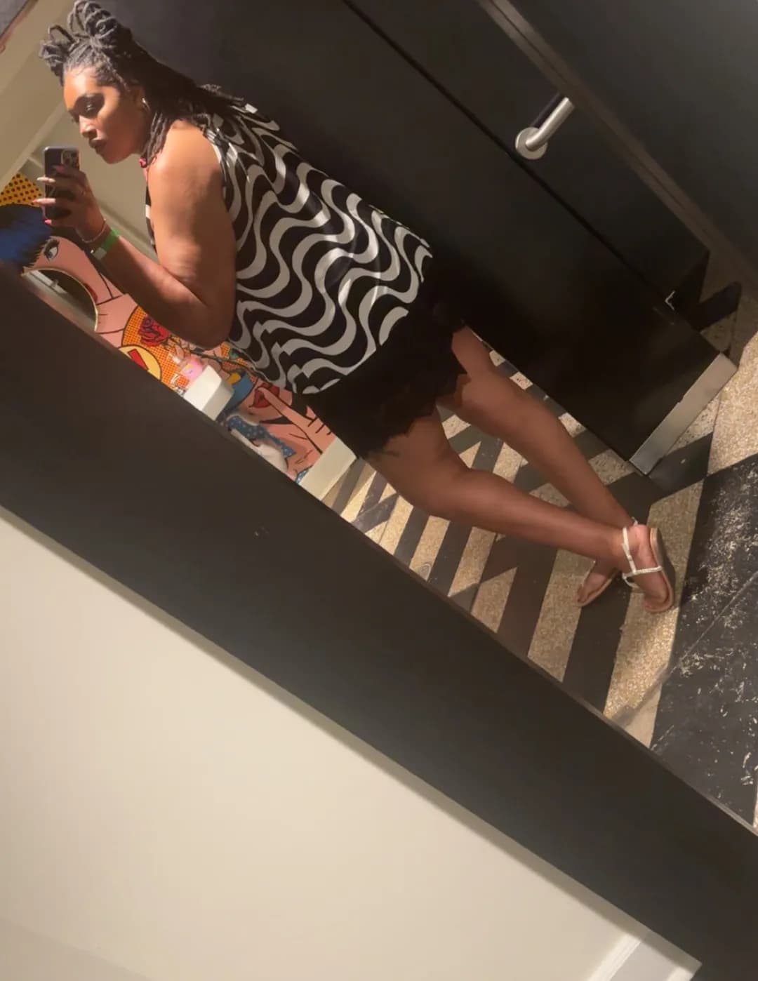 Asia Thomas image