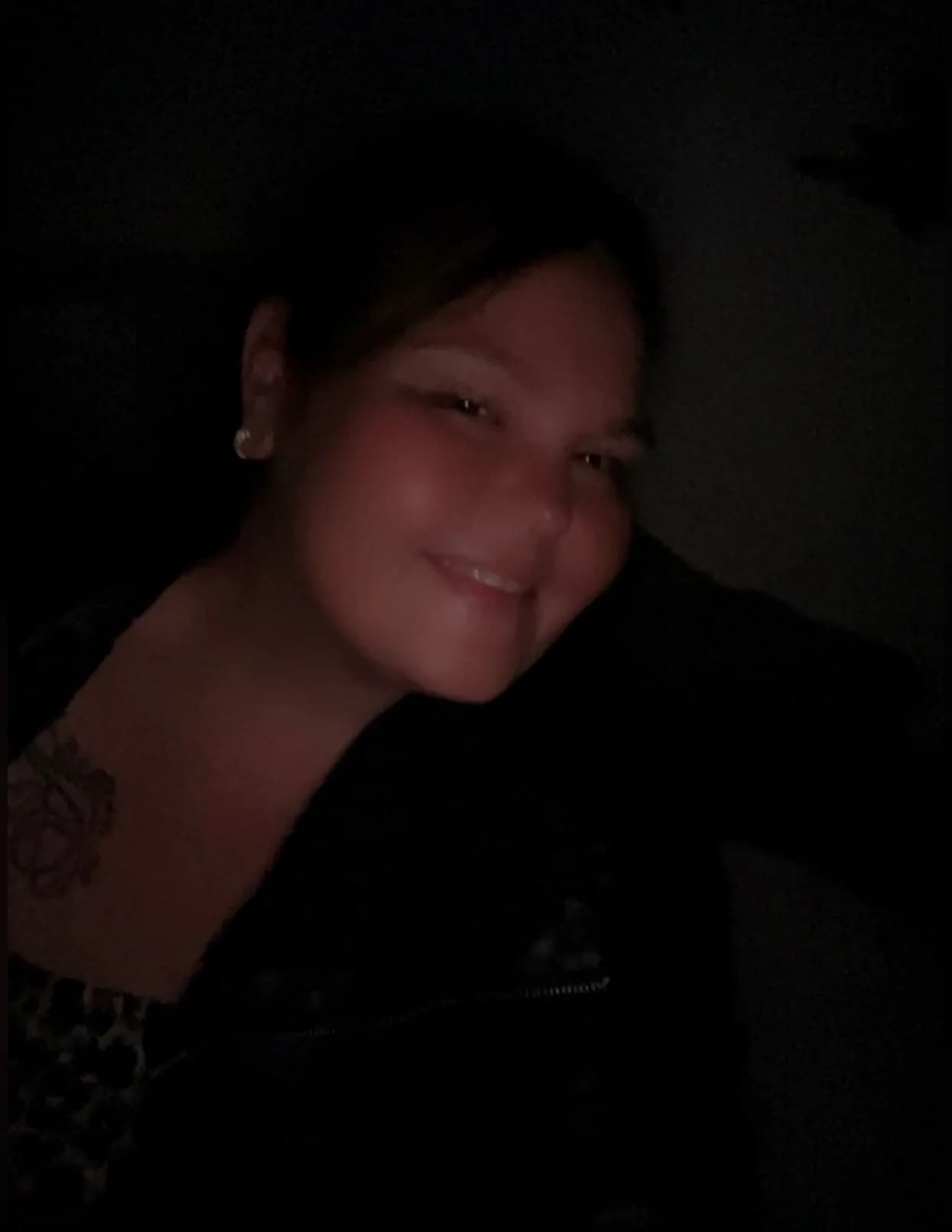 Crystal Gail image
