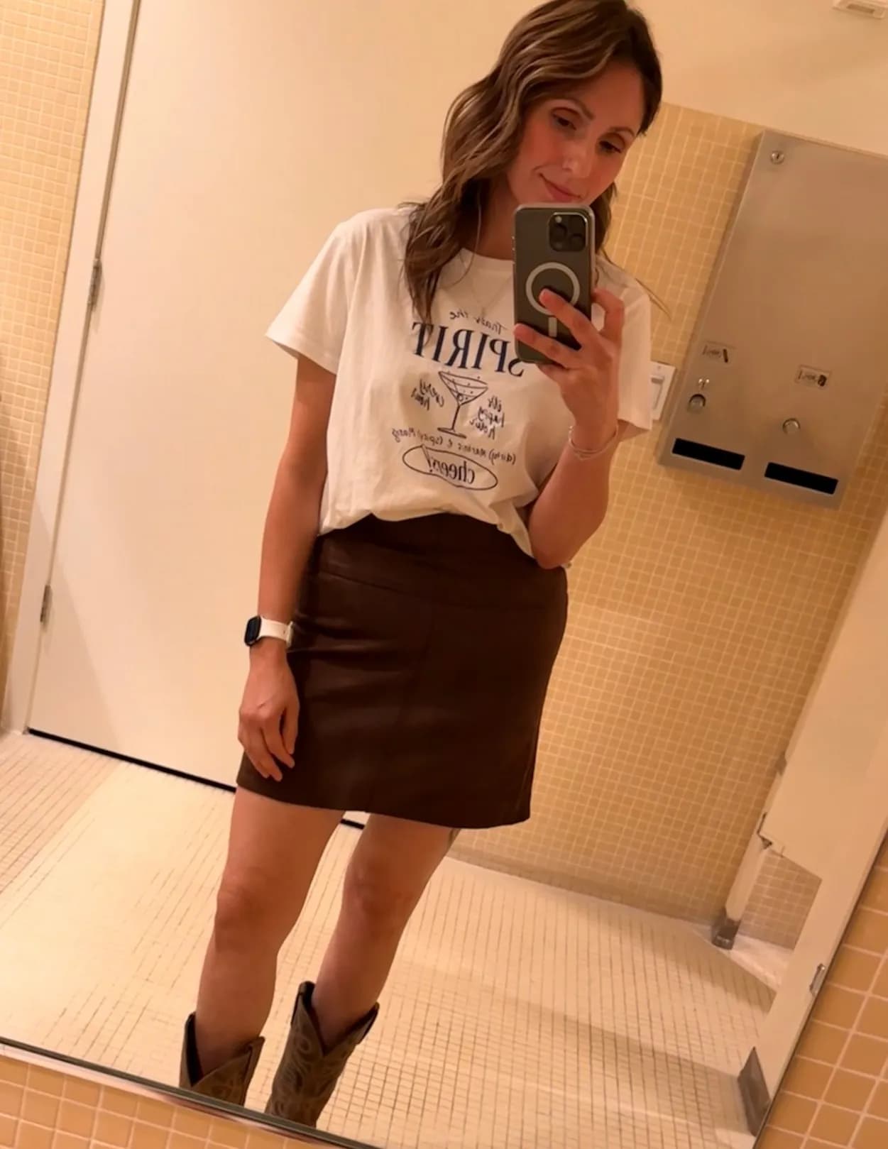 Amanda Fisher image