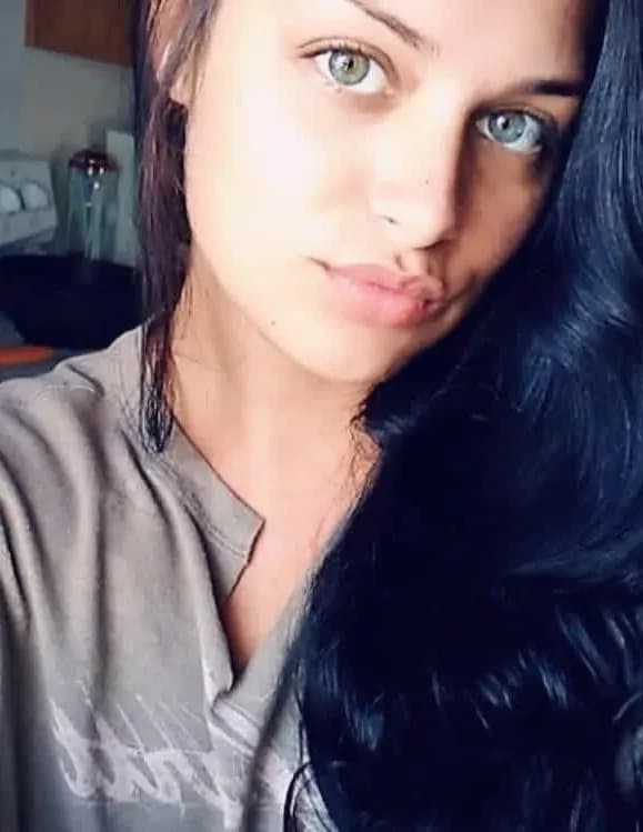 Kristen hall image