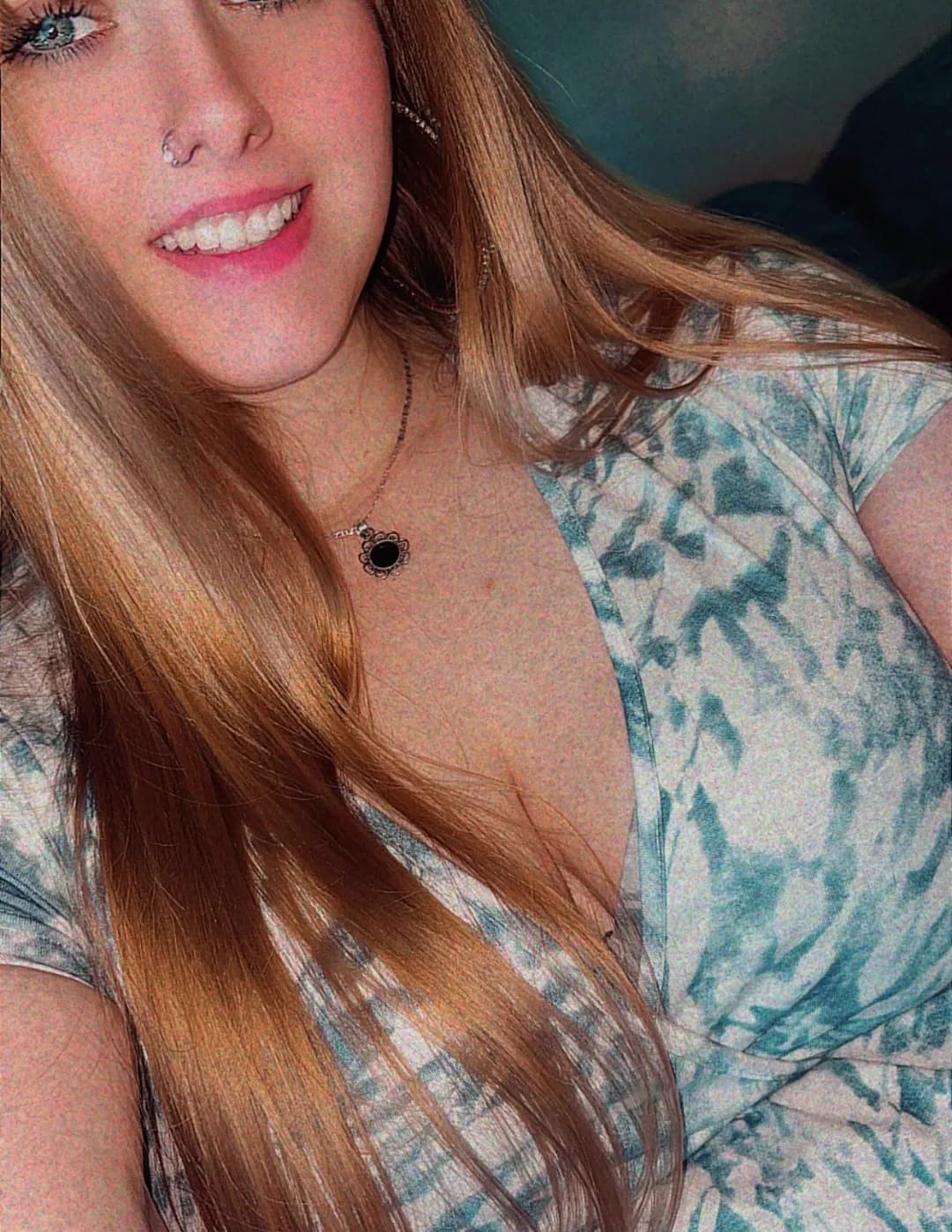 Chloe Dellinger image