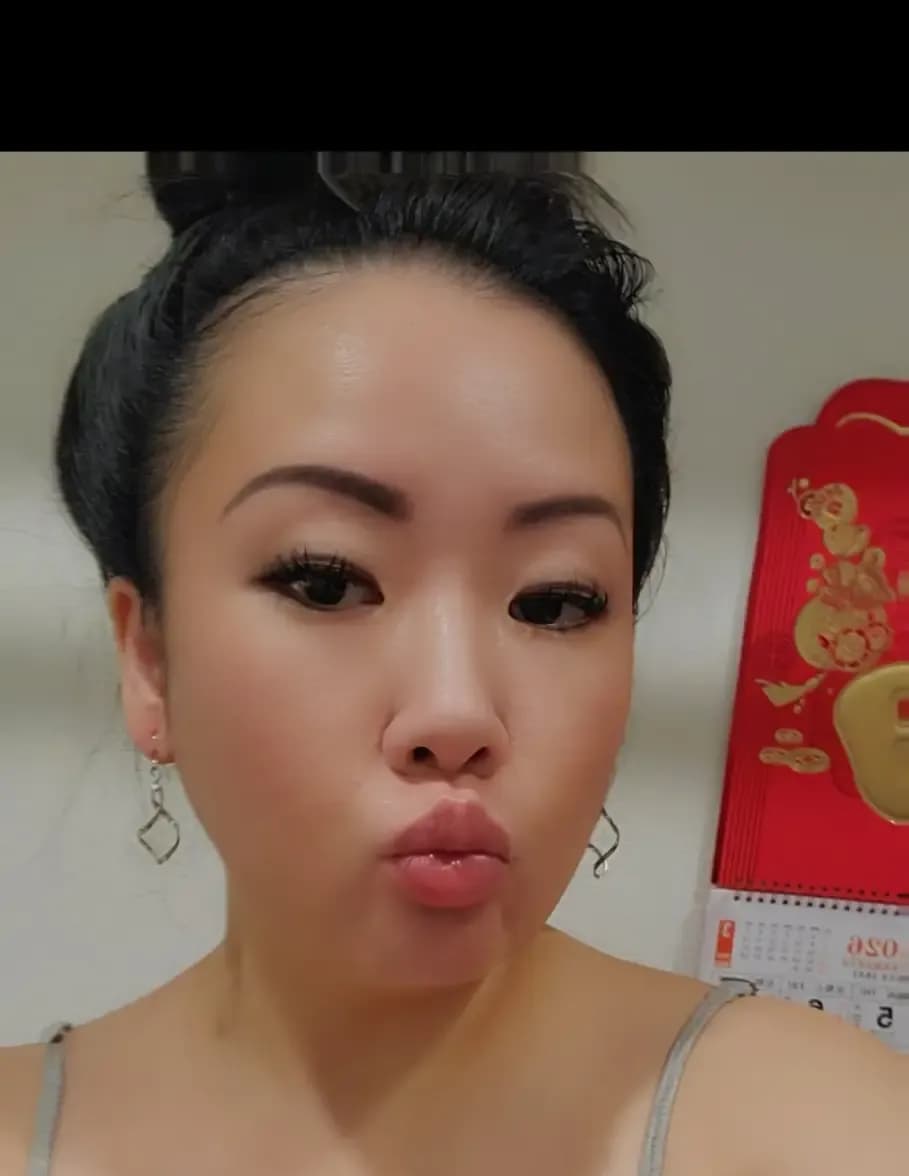Nhan Nina Nguyen image