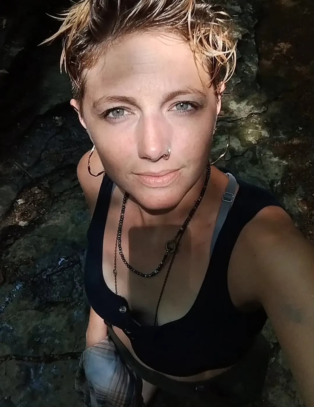 Ashley Shiles image