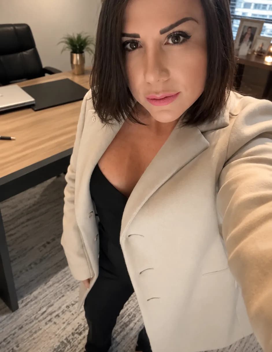 Angelica Gil image