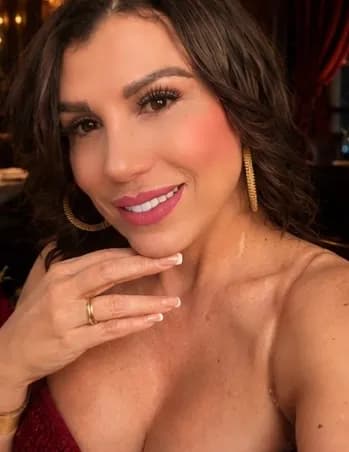 Angelica Gil image