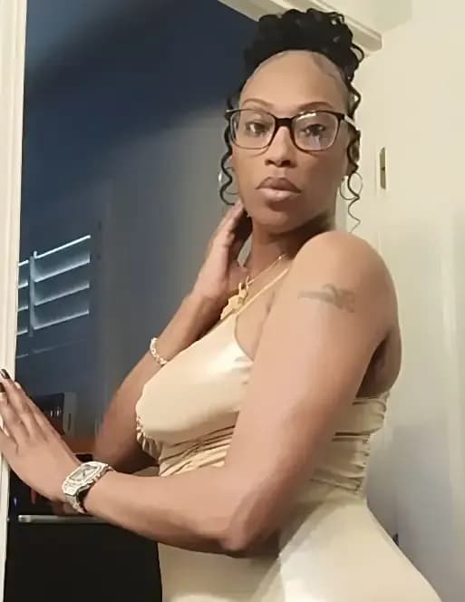competitor qLmLL