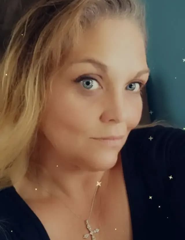 Chelleyj image