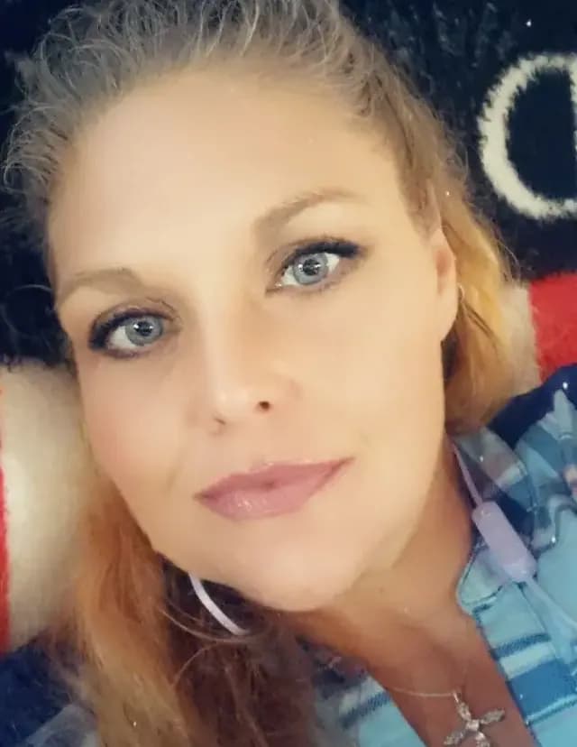 Chelleyj image