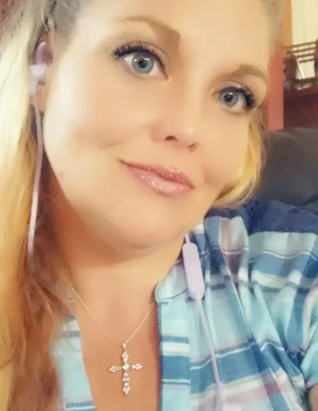 Chelleyj image