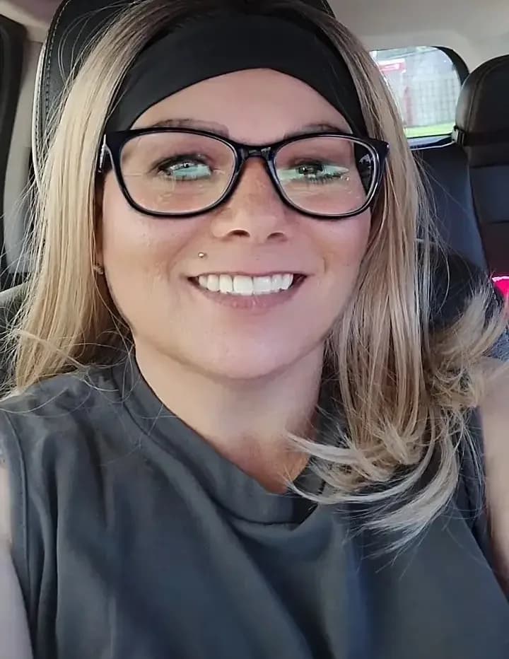 Stevie Marie image