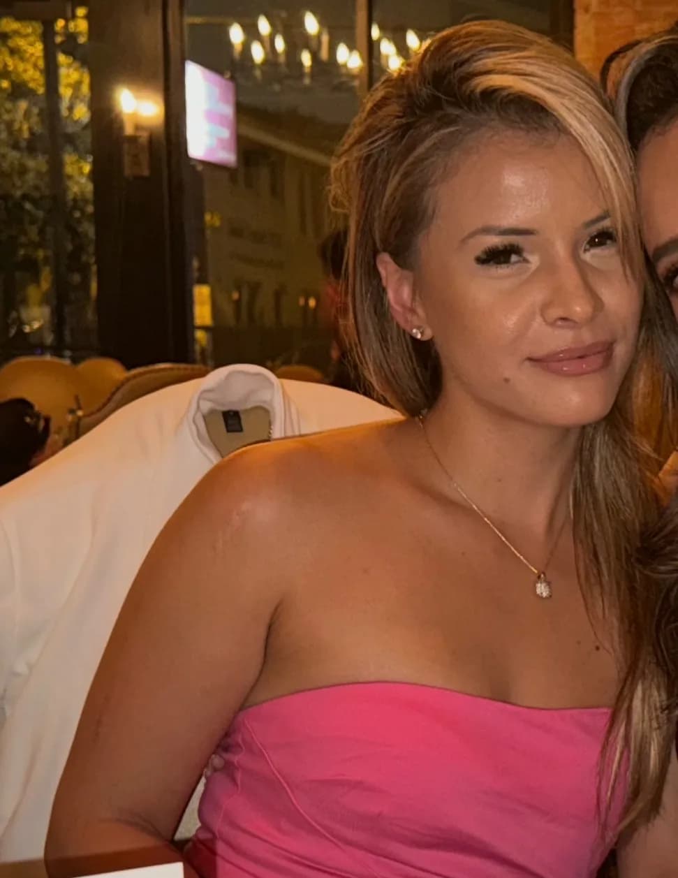 Arianna Podbewchek image
