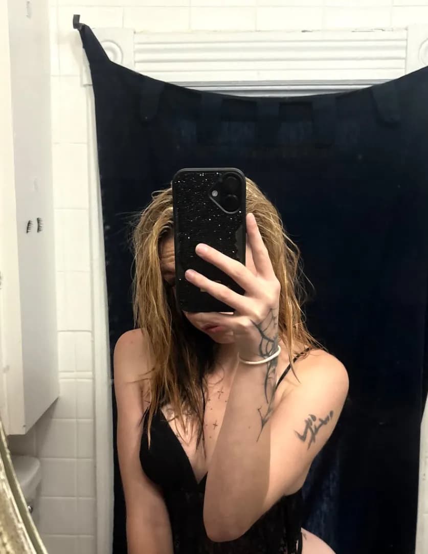 competitor KAxqo