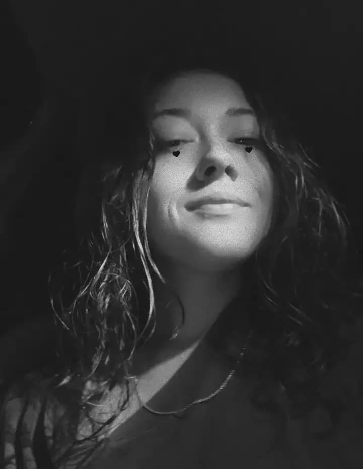 Peachez.alayna image