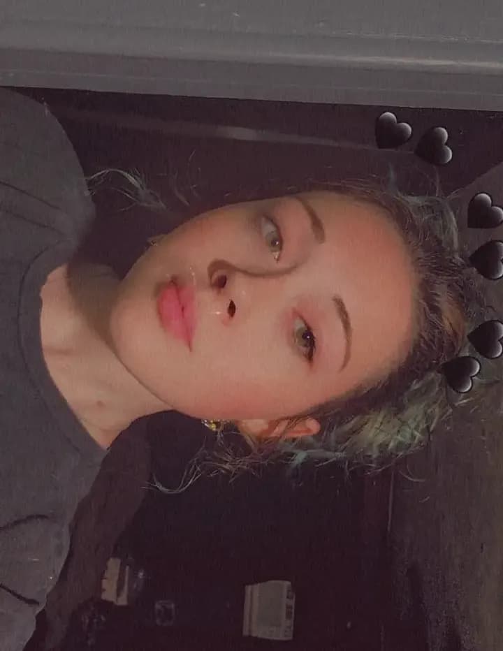 Peachez.alayna image