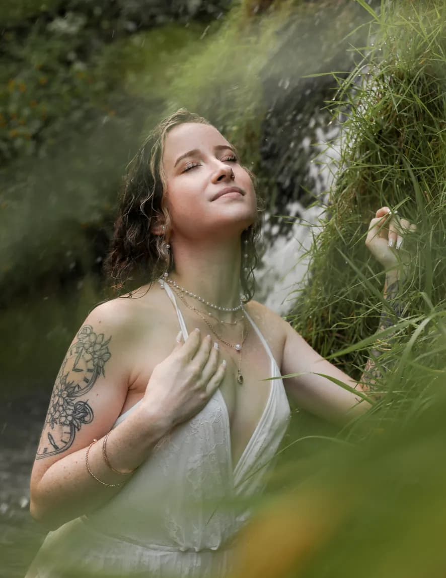 Emily.bell image