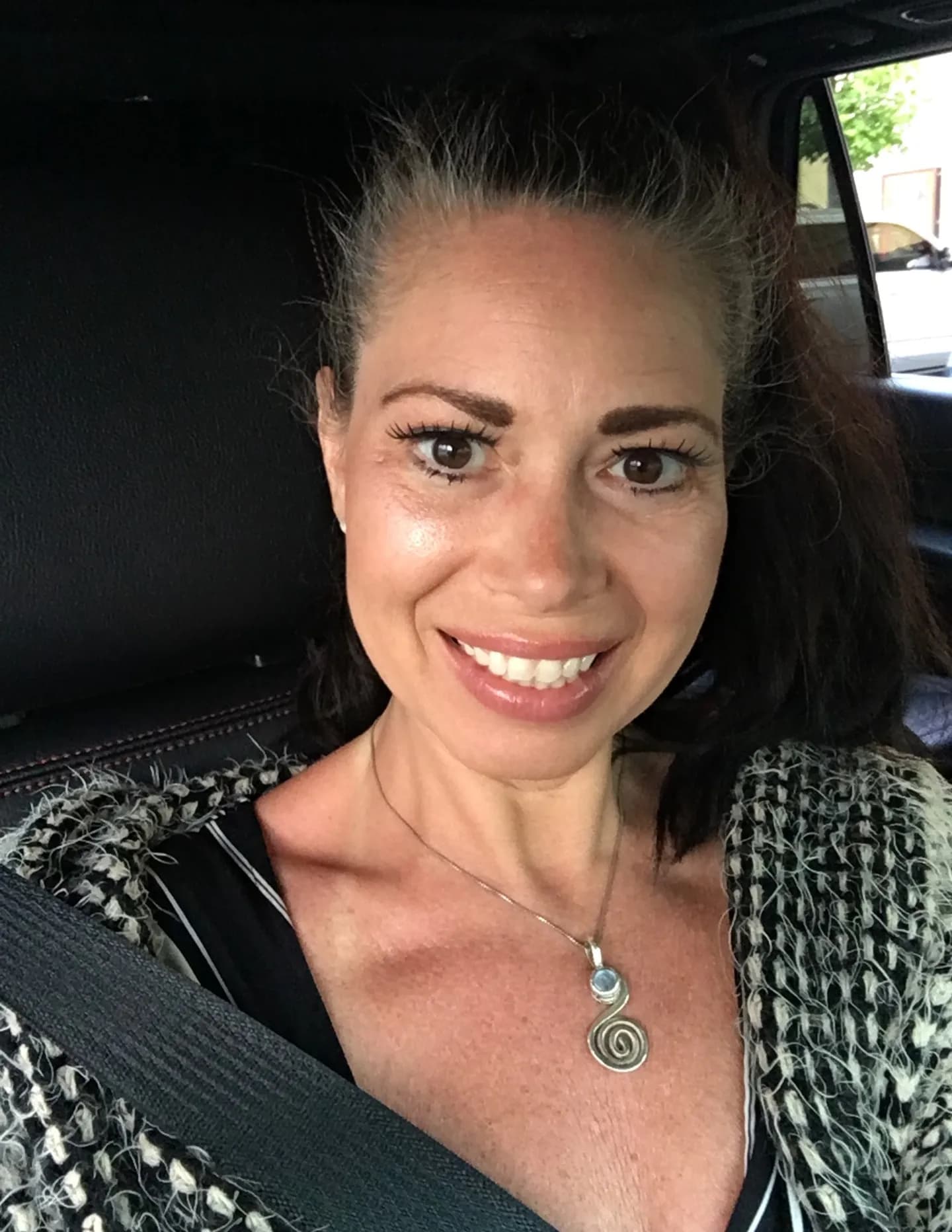 Jennifer Tracy image