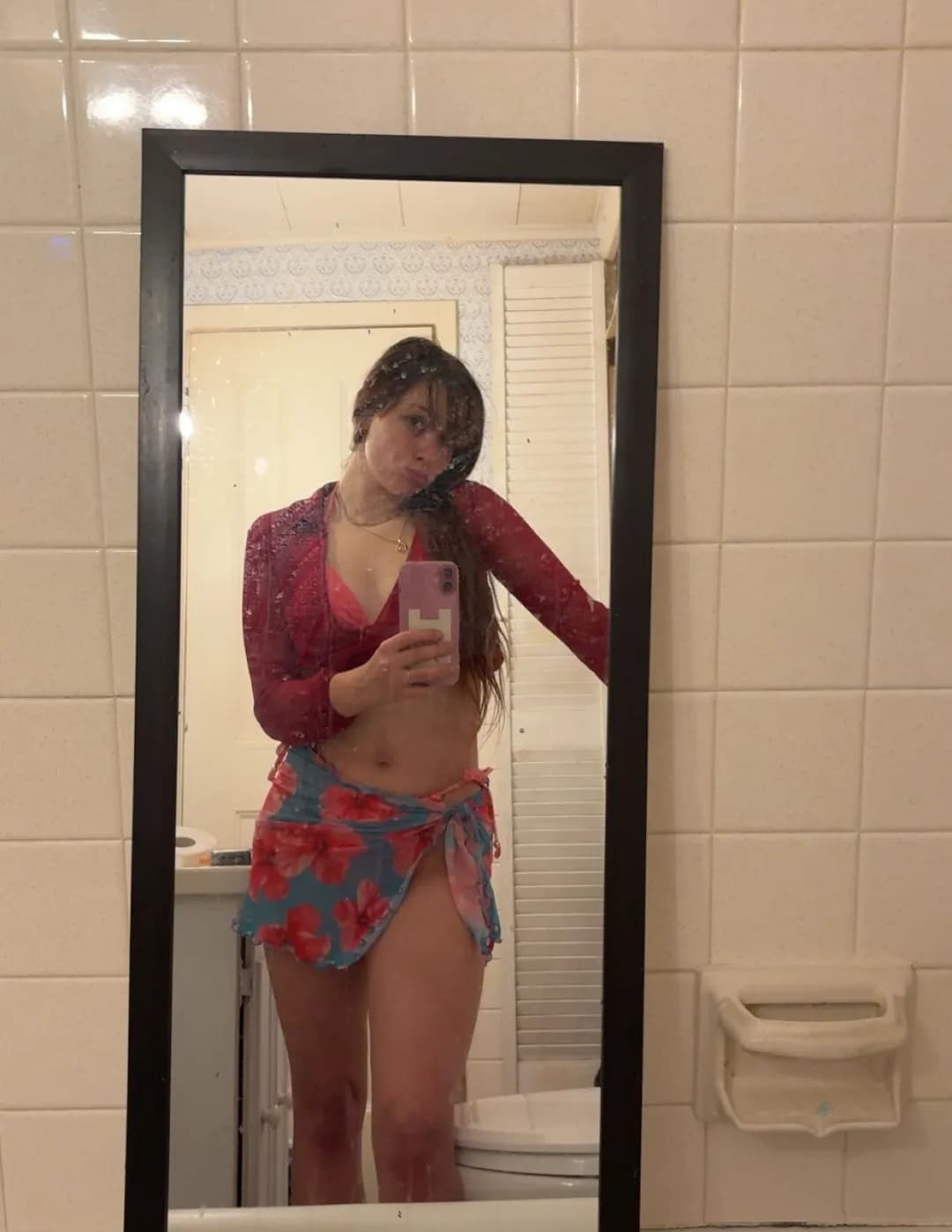 Danicsikes image