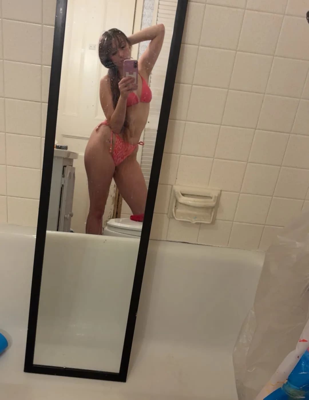 Danicsikes image