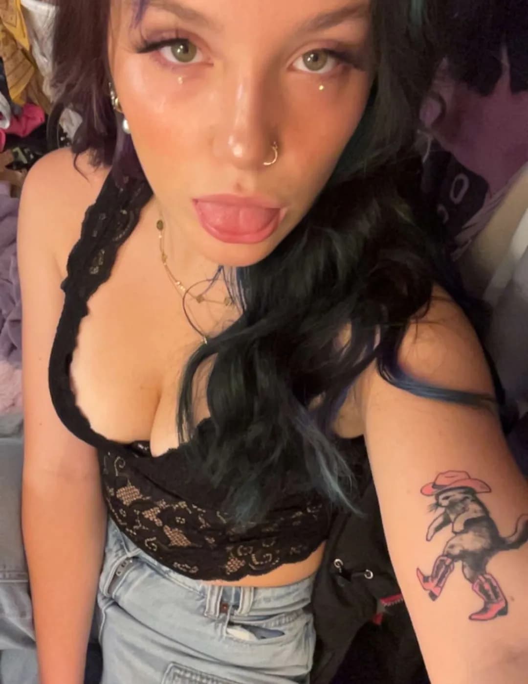 Ari image