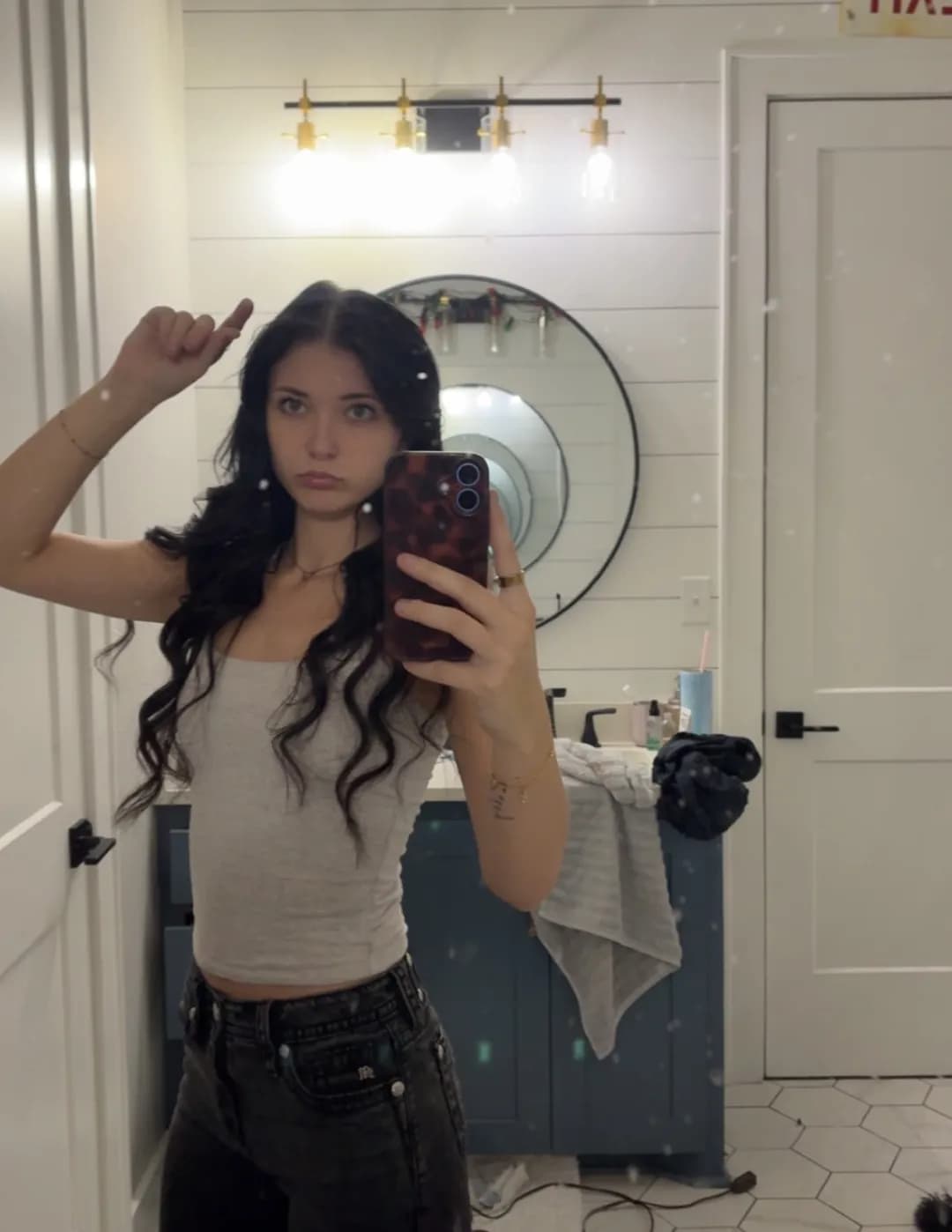 alexis riley image
