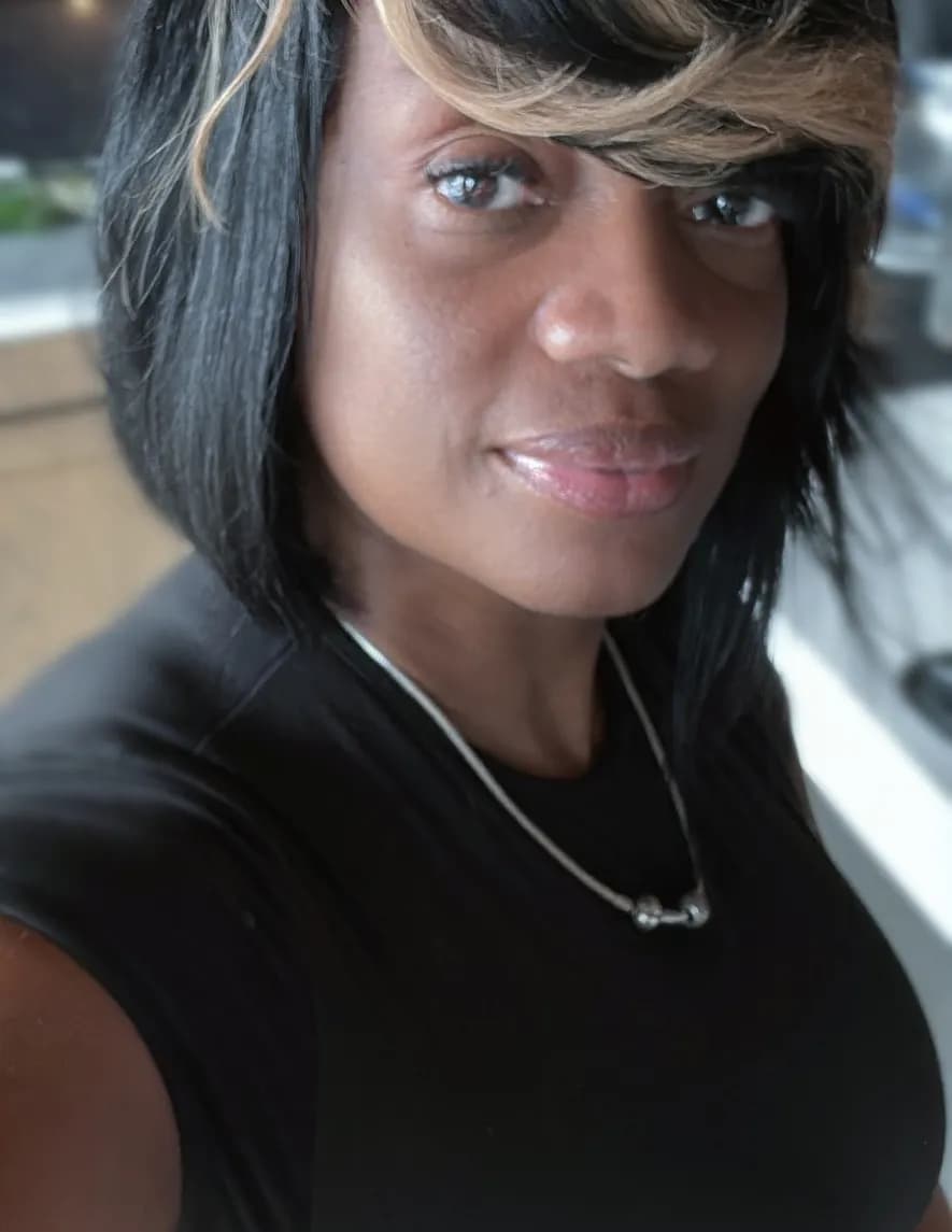 Denise Kirk image