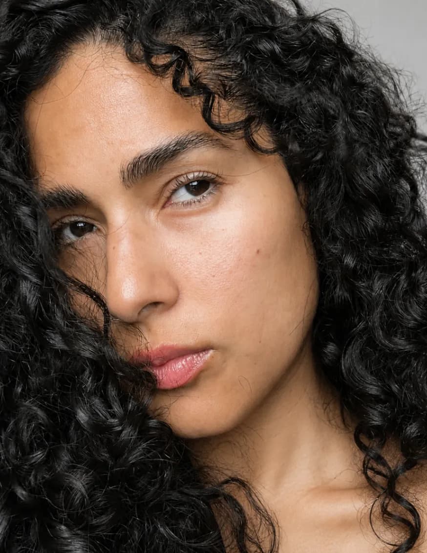 Elizabeth Angulo image