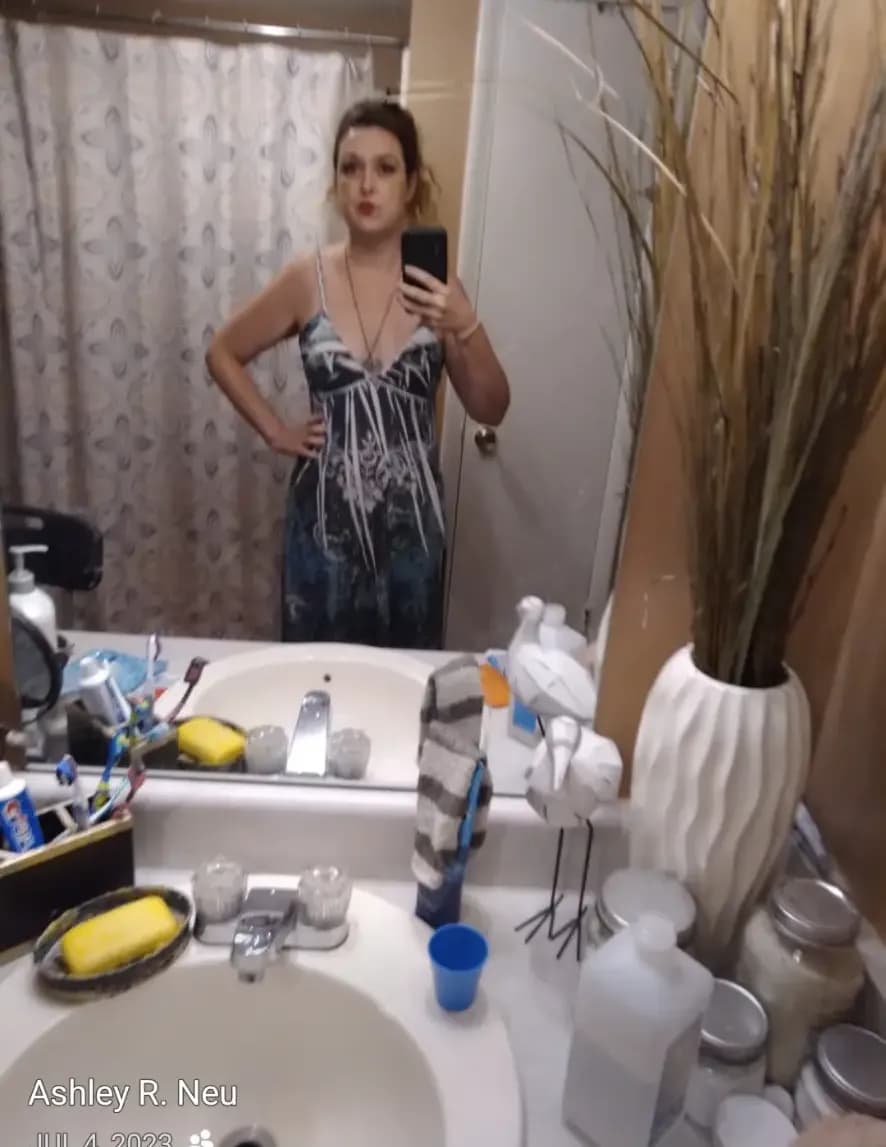 Ashleyrneu image