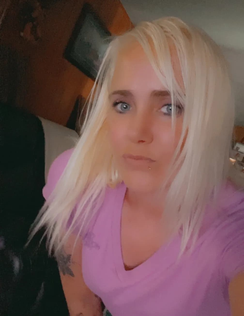 Ashley image